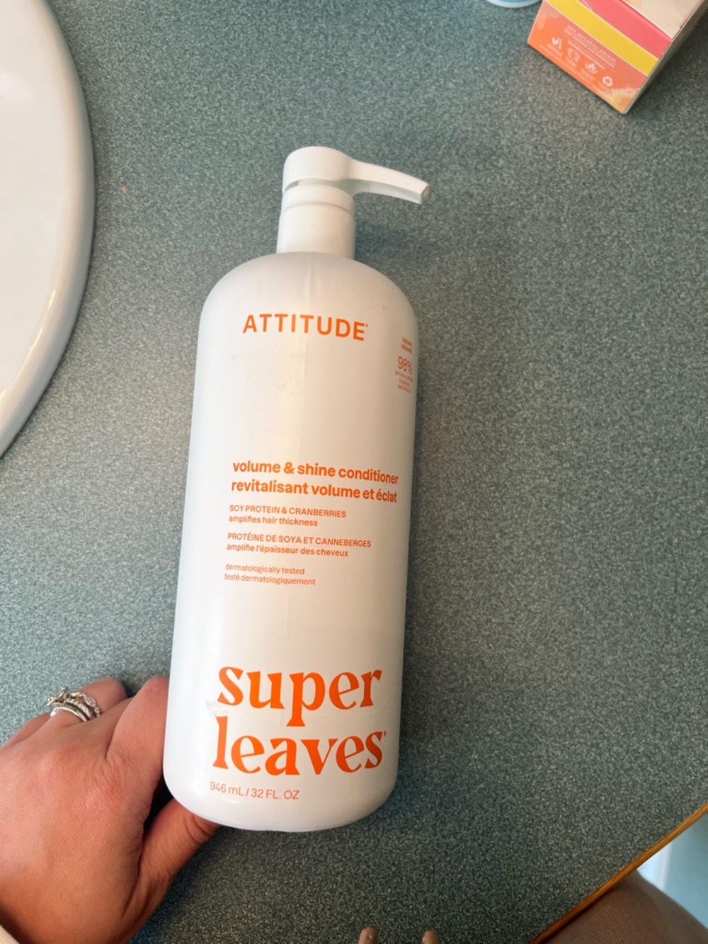 Super Leaves Volume & Shine Conditioner — White with Orange Text